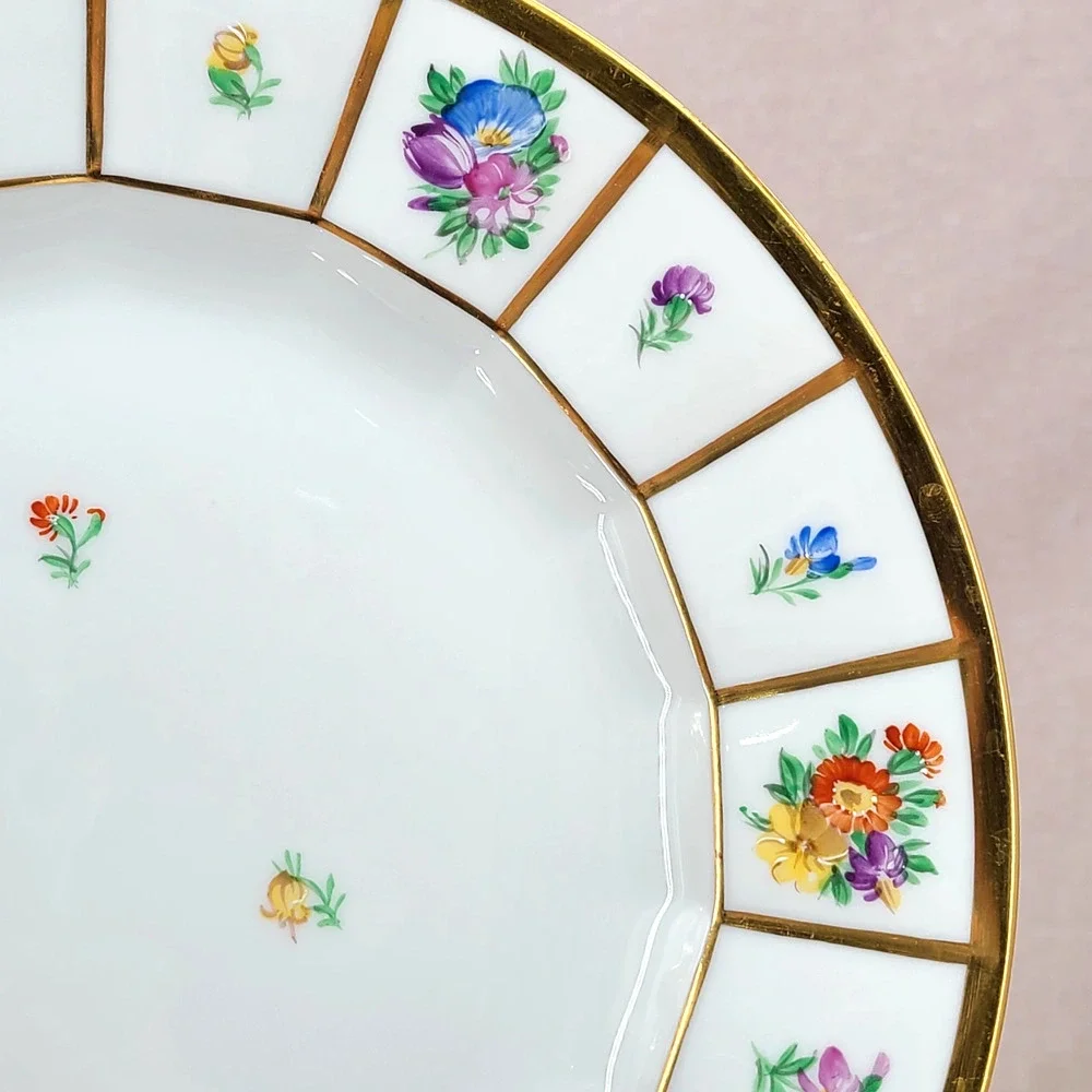 4 settings - Royal Copenhagen 'Henriette' 10.25 Inch Dinner Plates #444-8549